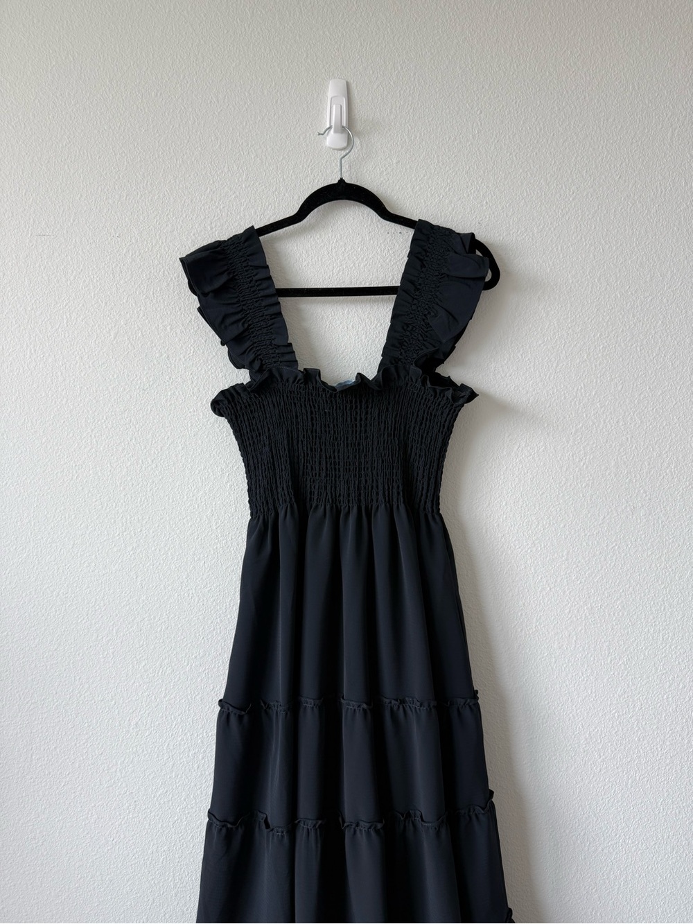 NWT Hill House
The Ellie Nap Dress - Black Crepe - Picture 9 of 10